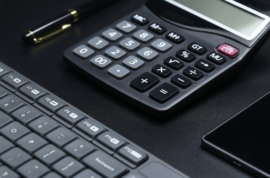 Prečo sa oplatí zveriť mzdy externému účtovníkovi